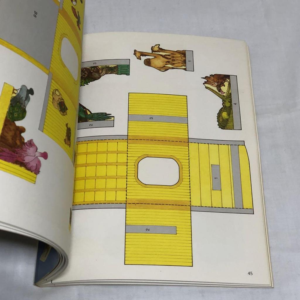 [USED] Reduced price: Handmade "Noah's Ark" book made with just scissors and glue /