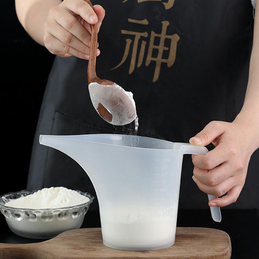 Making Baking Cooking Easy Pour Plastic Kitchen Tool Liquid Container Funnel Pitcher Measuring Cup