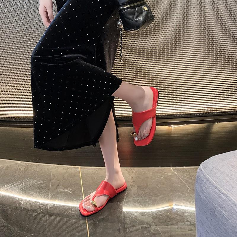 

Flat-bottomed metal set of toe slippers for women in summer, new holiday cool slippers, wind flip-flops for women 35 красный