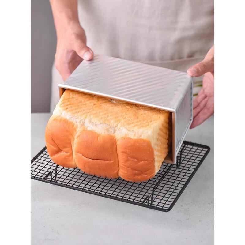 Non-stick Carbon Steel Loaf Pan with Lid