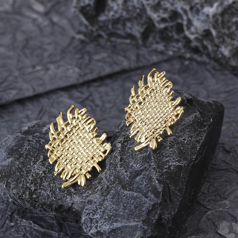 3.5cm Gold Plated Exaggerated Striped Round Clip On Earrings For Women Party Temperament Jewelry