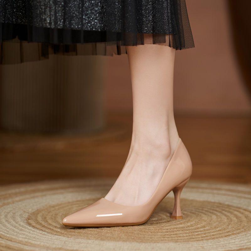 

Туфли-лодочки телесного цвета 34 женские шпильки 2025 весна и осень новые лакированные с острым носом 41 с юбкой профессиональная рабочая обувь одинарные туфли 42