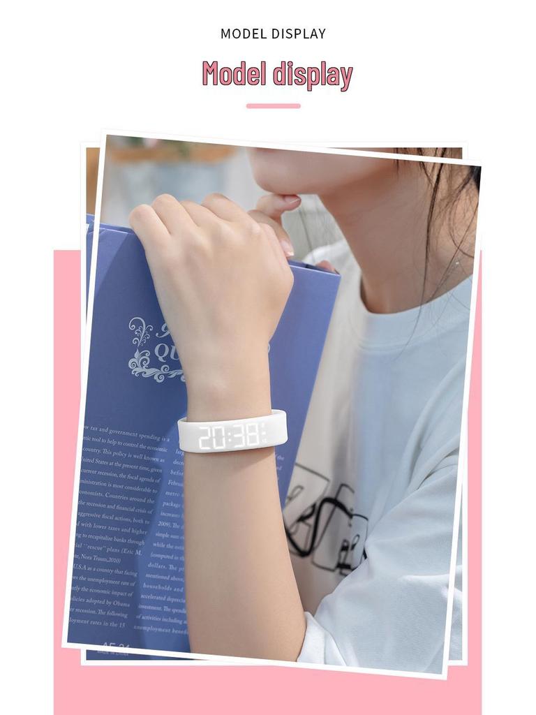 Smartwatch Sport for Girls: Pedometer, Vibration Alarm, Waterproof Multifunctional Bracelet