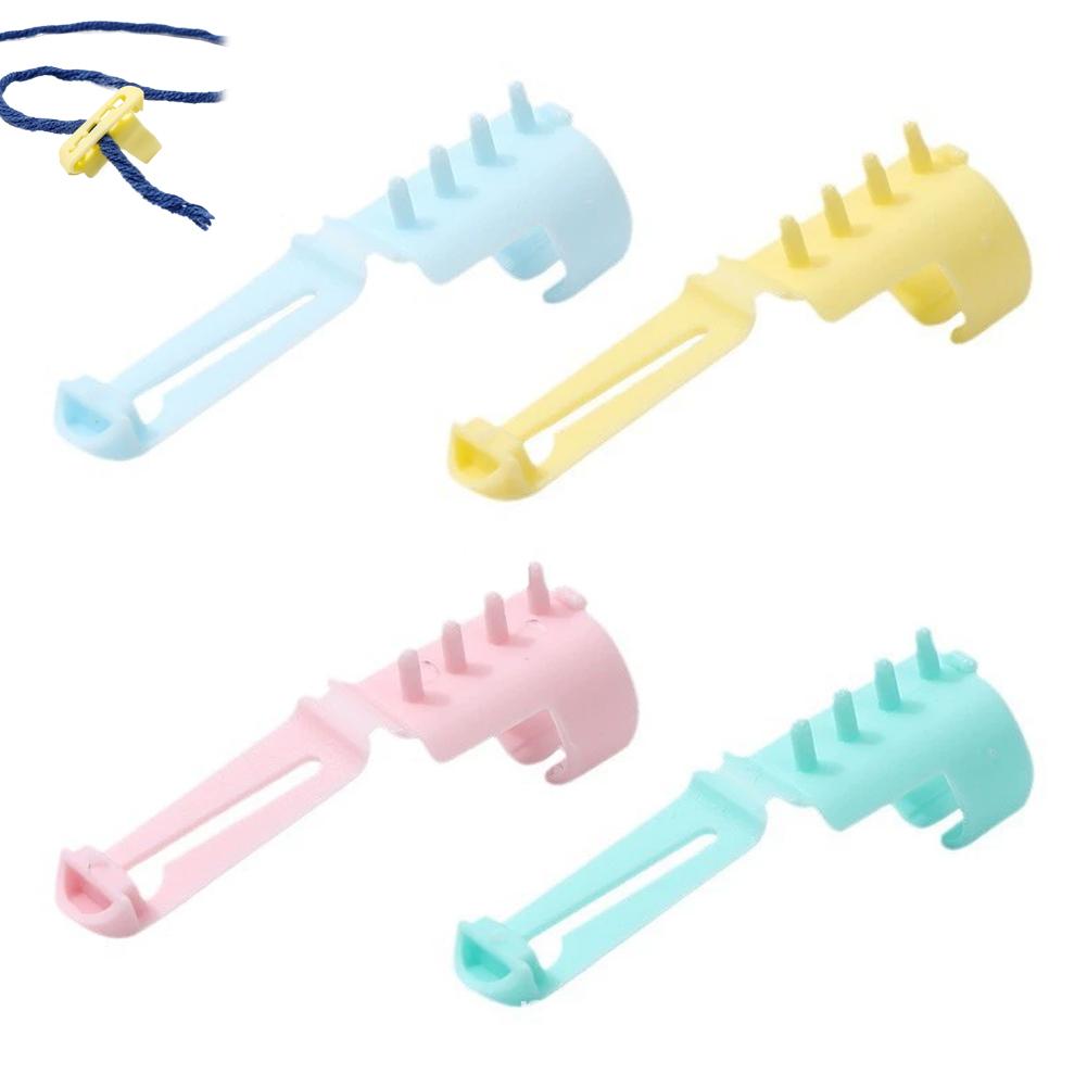 1PCS Yarn Guide Finger Holders Knitting Thimble Loop Crochet Ring DIY Crafts Sewing Accessories Tool Wear Thread Ring Helper