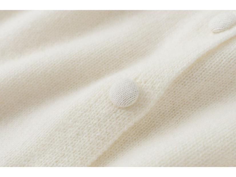 Γυναικεία Χοντρή Κασμιρέ Ζακέτα με Κλείσιμο με Κουμπιά, Χειροποίητες Χάντρες και Κεντημένες Λεπτομέρειες