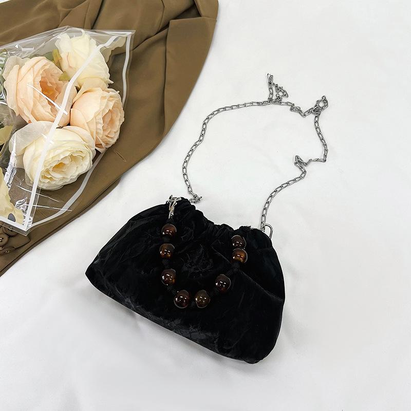 

Красивая модная нишевая дизайнерская цепочка женская сумка 2024 года новая модная сумка-мессенджер повседневная плиссированная сумка-ведро чёрный