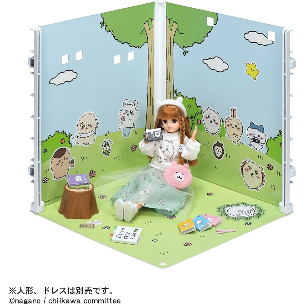 Takara Tomy Licca-chan Chii-Kawa 2-Way Room Playset Dress-Up Toy for Ages 3 and Up