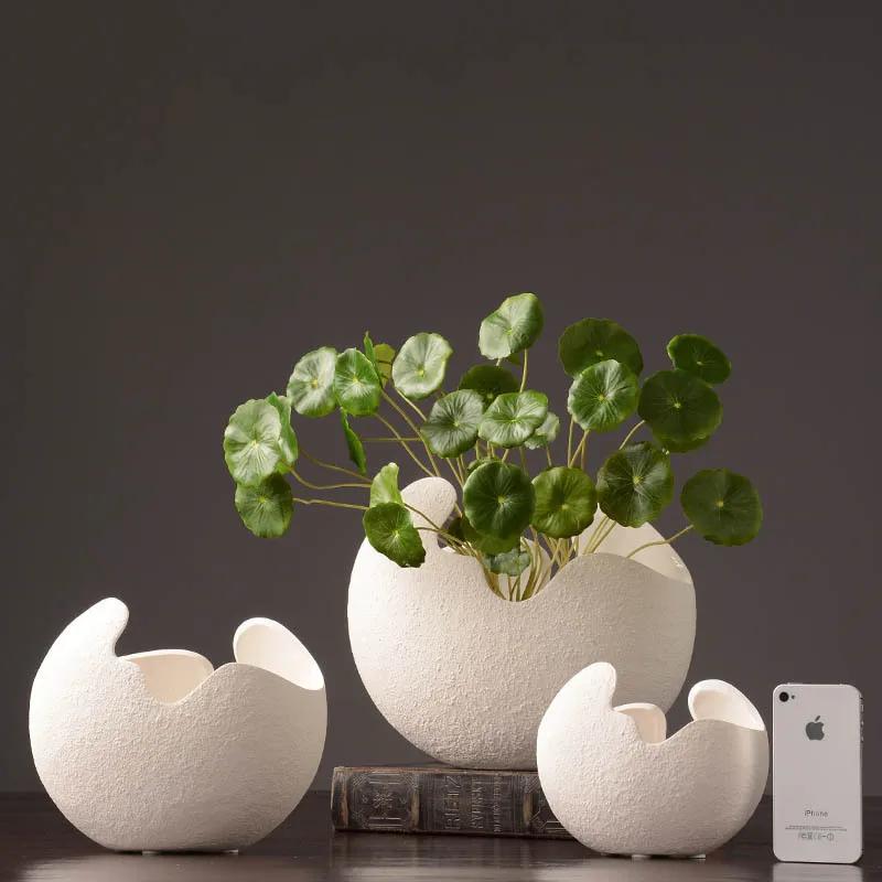 Direct Selling Chinese Jingdezhen Porcelain Vase Creativity Modern Style White Ceramic Vases for Wedding Home Decoration