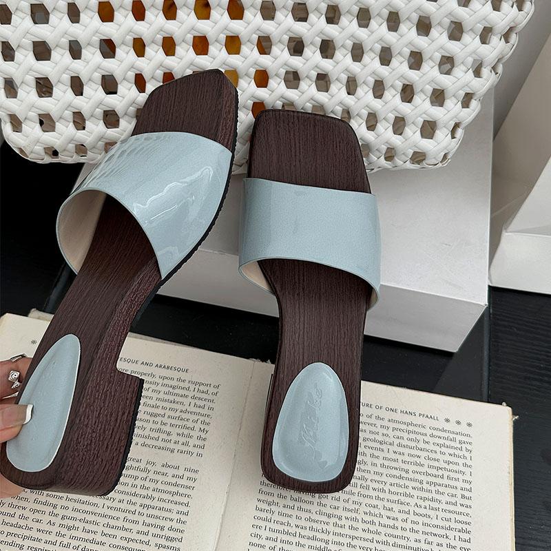 Fashion 2025 New Luxury Ladies Heeled Slippers Shoes Summer Beach Female Slides Sandals Fashion Square Toe Women Low Heel Slippers Shoes