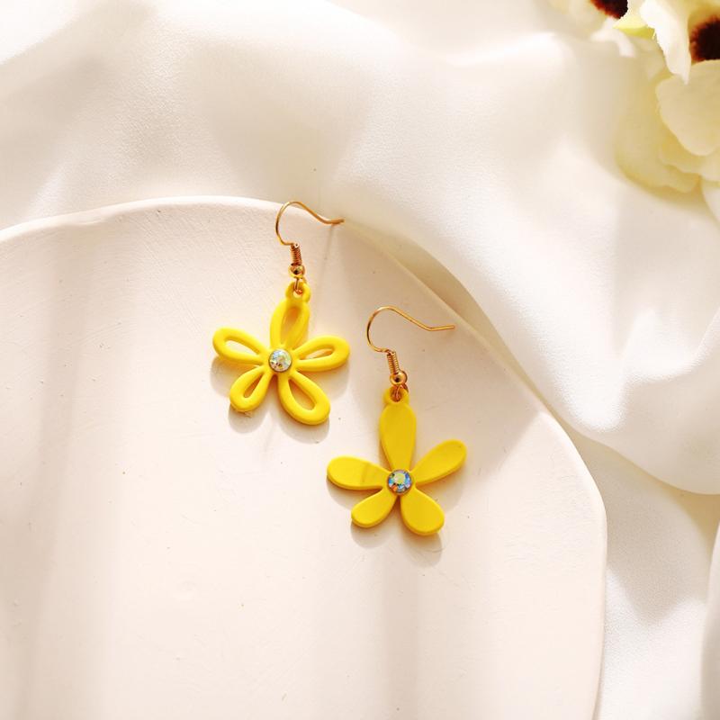 RUI RUI YU 1 Pair Women Earrings Asymmetry Floral Daisy Fresh Alloy Eardrop Jewelry