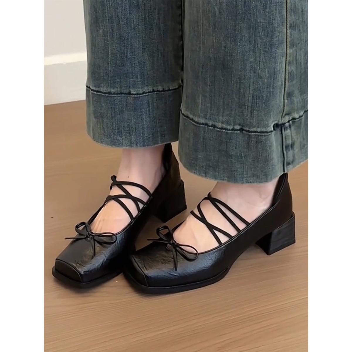 

Sheepskin version~ Square head bow cross strap Silver Mary Jane small leather shoes Versatile French thick heel commuter shoes 35