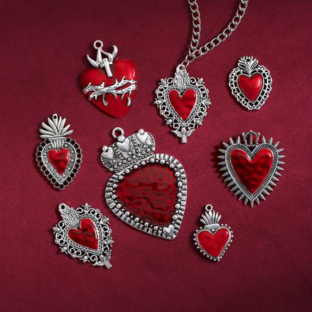 7 Pcs Vintage Heart Pendant Metal Heart Pendant Charms Gothic Jewelry DIY Accessories for DIY Necklace Bracelet Earring
