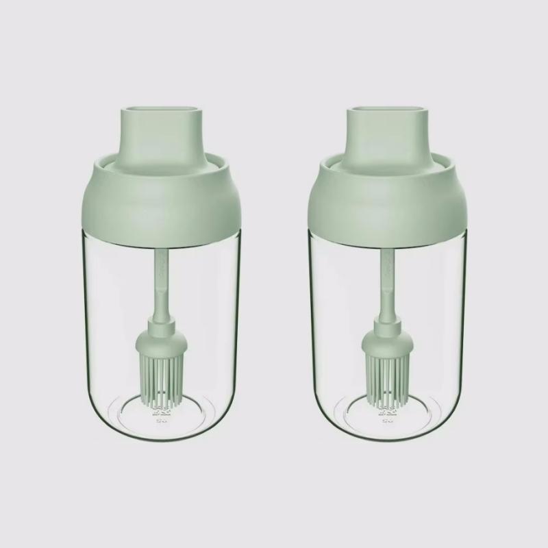 2pcs 250ML Oil Bottle Moisture-proof with Lid Spoon Pepper Jar Salt Shaker Combination Glass Kitchen Dining Seasoning Bottle
