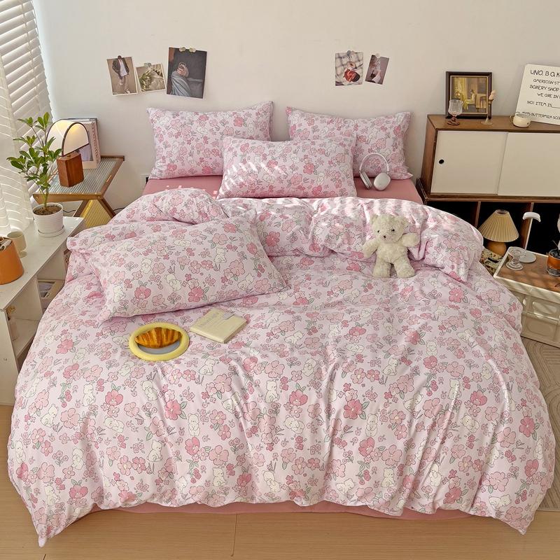 Cute Cartoon Bear Duvet Cover Set For Girls Child Room Decor Kawaii Strawberry Comforter Cover 3/4Pcs Washed Cotton Bedding Set