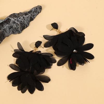 Trendige Überzogene Chiffon-Blütenohrringe Boho-Stil Bunte Lange Hängeohrringe Handgewebte Stoffquastenohrringe für Damen