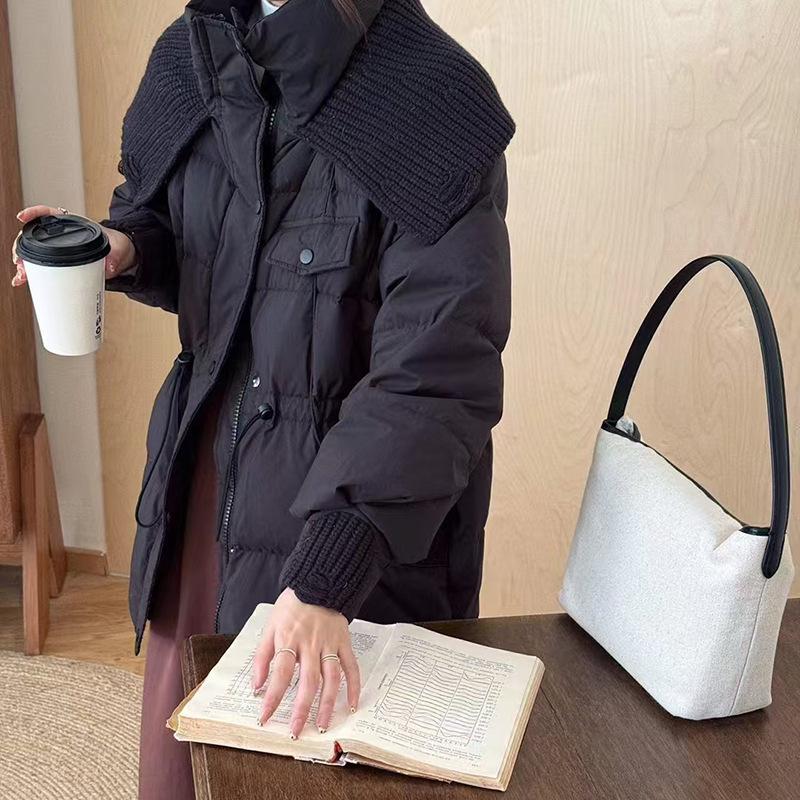 

Sweet knitted large lapel down jacket women s 2025 winter fashion waist thin small white duck down jacket tide One Size чорний
