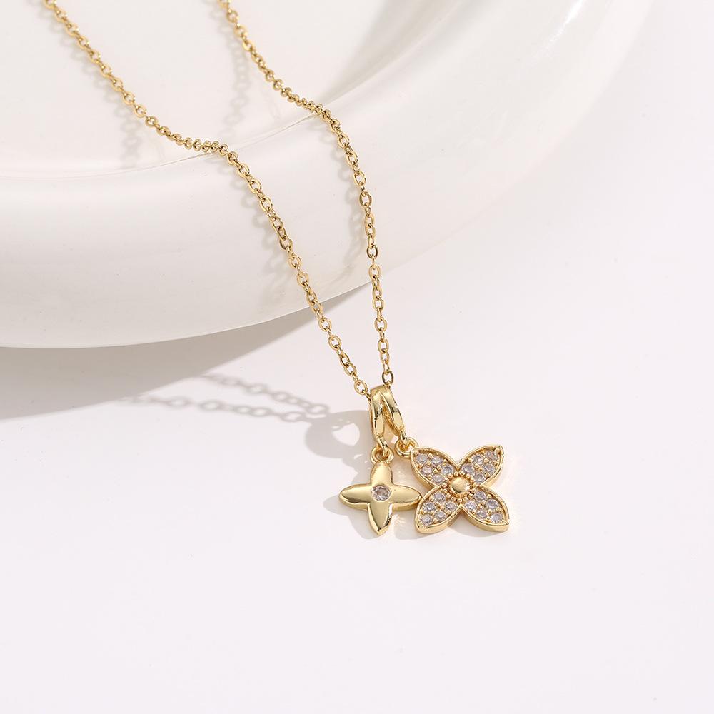 Elegant Gold-Plated Chinese-Style Four-Leaf Clover Necklace with Imitation Hetian Jade Pendant for Women