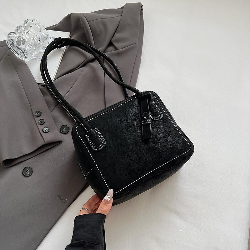 

Сумка через плечо в университетском стиле, простая, нишевая, с чувством, женская, 2025, лето, новый тренд, зарубежный стиль, большая вместимость, сумка-тоут