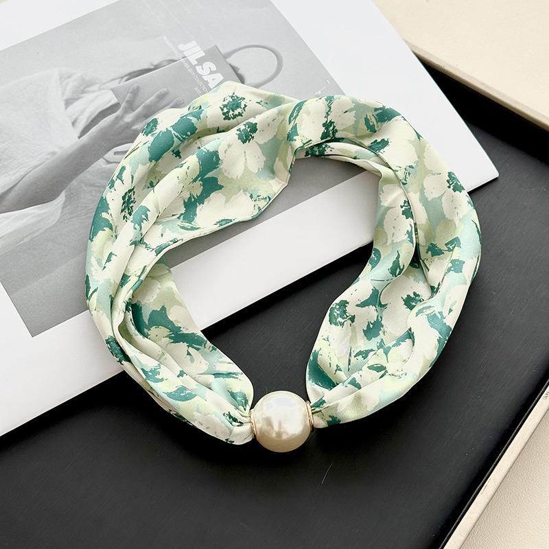 Pearl magnetic buckle small silk scarf women's lazy neck protection spring new versatile high-sense magnetic buckle necklace scarf