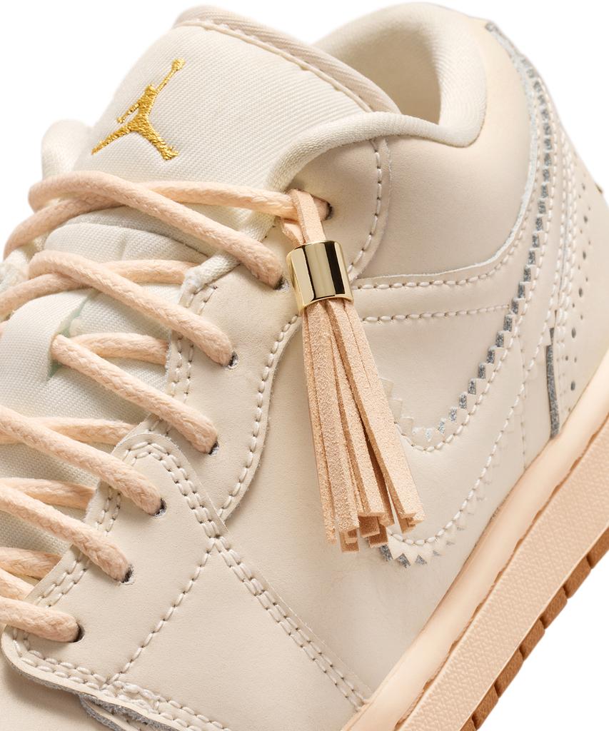 Nike Air Jordan 1 Low Se W - Chalk:Metallic Gold:Pearl White:Chalk / Io0759-100