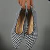Pointed flat-soled single shoes women's new casual fashion soft-soled ladyshoes imitation plaid woven shallow mouth lazy shoes