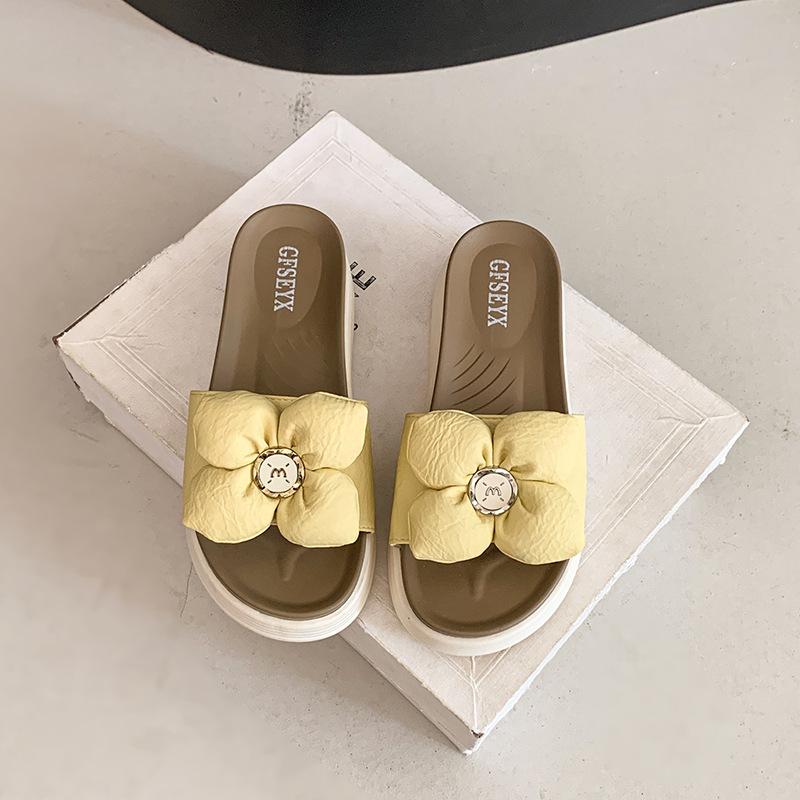 

Модные милые шлепанцы на плоской подошве с цветами, женские, лето 2025, новые, в сказочном стиле, шлепанцы с одной перемычкой 43 жёлтый