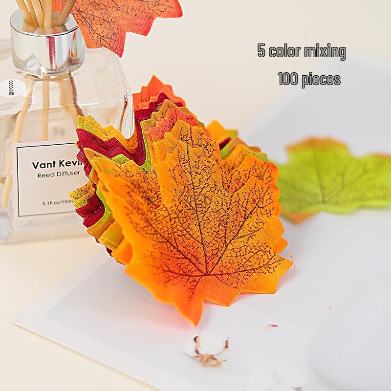 Artificial Red Maple Leaf & Green Leaves Decoration for Kindergarten, Shop Windows, and Landscaping