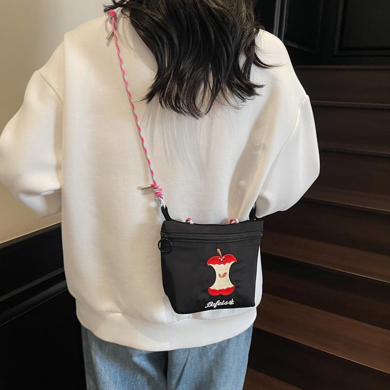 Women's Apple Embroidery Casual Shoulder Cloth Bag 2026 New Style for Going Out Japanese Style Fashi Trendy Crossbody Cloth Ba