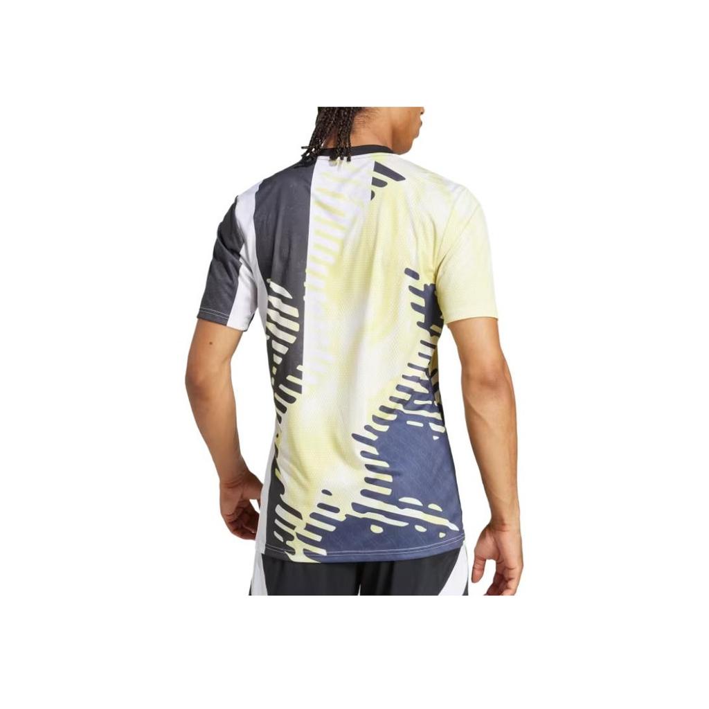 adidas Camisola Pré-Jogo Juventus 24/25 Enxofre Puro/Preto/Tinta Lenda Masculina Streetwear JE4307