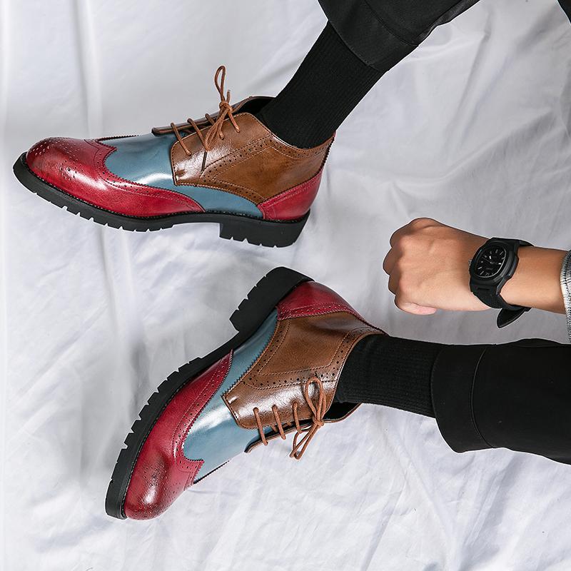 Luxury Men Dress Boots lace up fashion Oxfords Shoes outdoor Autumn Designer Motorcycle Boots for Male Leather brogue Boots Men