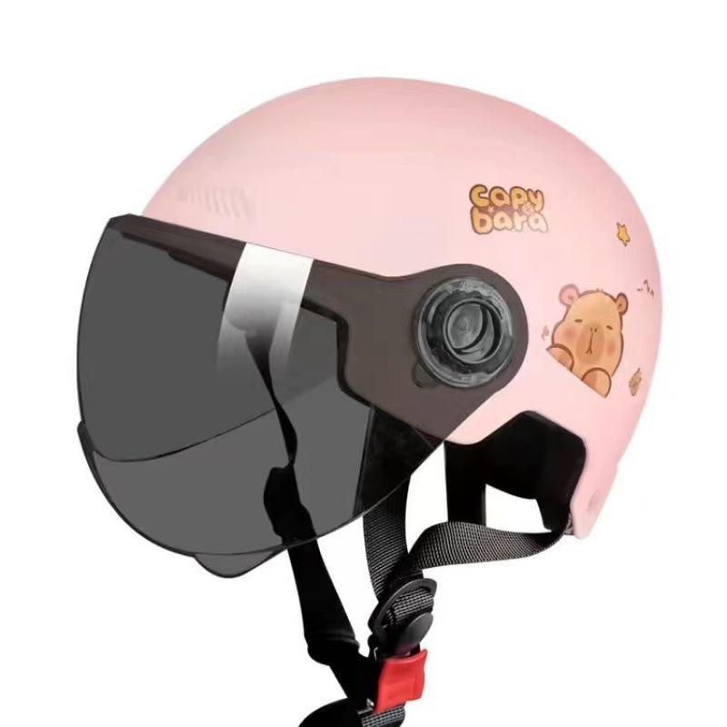 Certified Kids' Helmet: All-Season Safety for Boys & Girls - Cute & Secure for Electric Vehicles