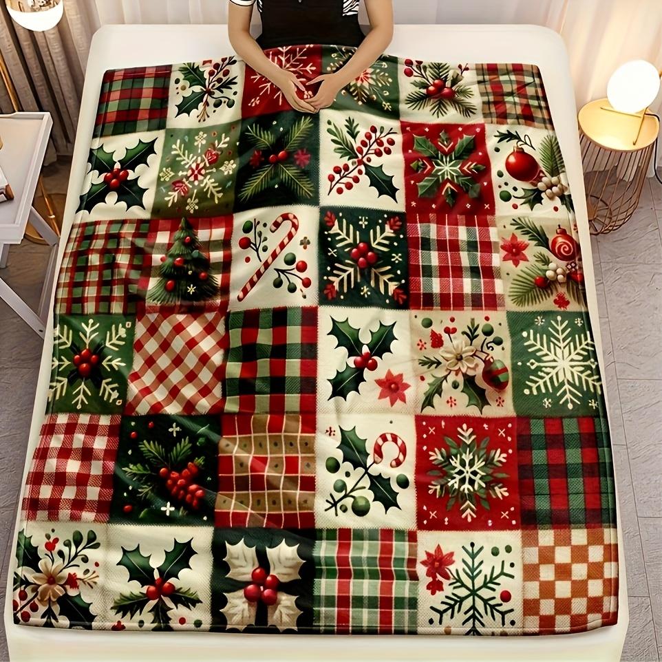 Coperta Decorativa Patchwork in Flanella con Fiocchi di Neve Natalizi, Agrifoglio, Plaid e Motivi a Bacche per Divano Letto