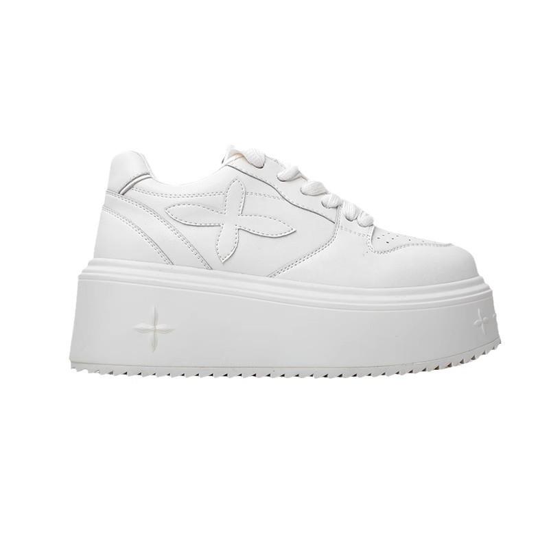 Thick-soled heightening muffin board shoes women's 2025 new spring super-fire versatile little white shoes are not tired of feet sports and leisure
