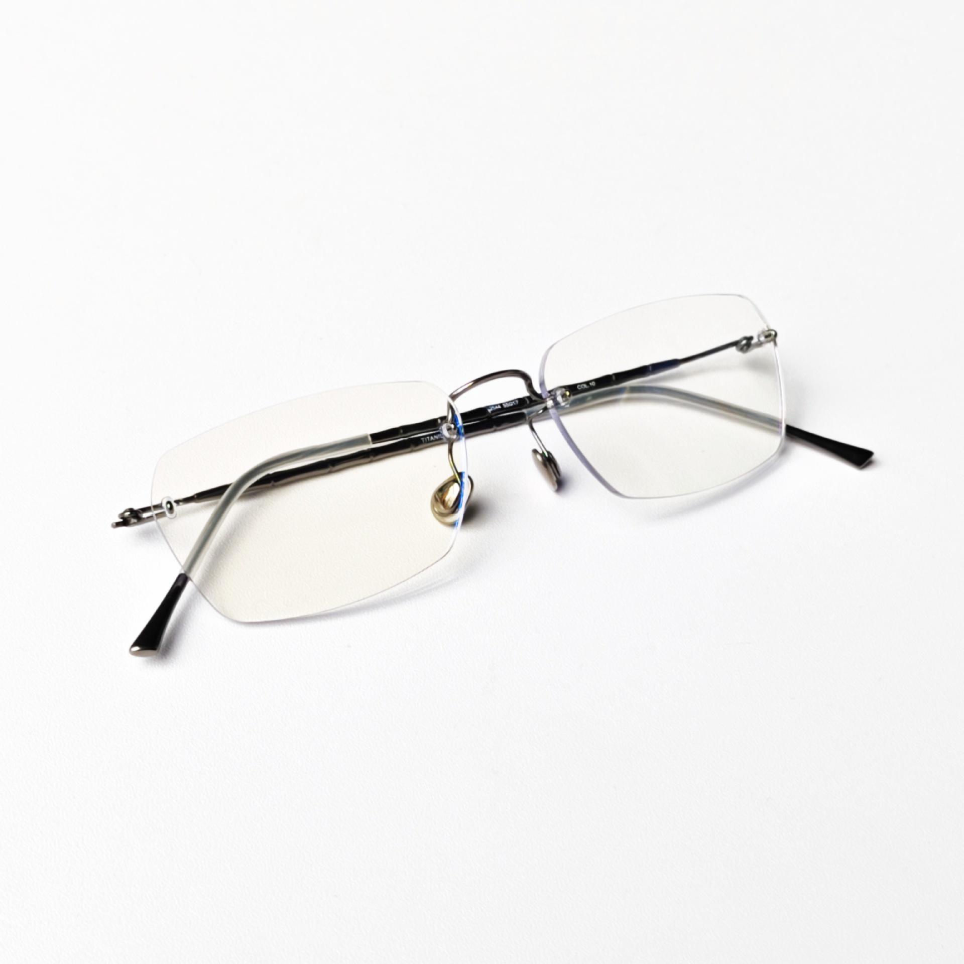 Summer Retro Titanium Alloy Blue Light Glasses for Men and Women