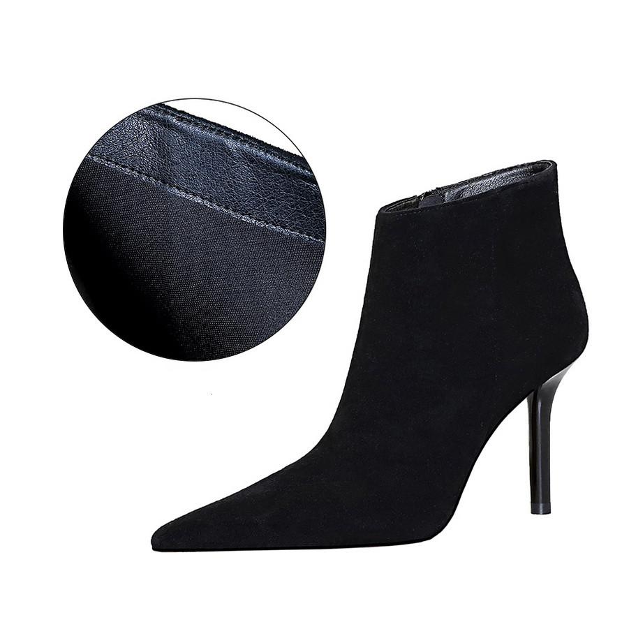 

Мода 2025 Зима Новые Ботильоны Обувь Женщины Острый Носок Флок Лаконичные Короткие Ботинки Зима Слипоны Молния Высокий Каблук Офис Botas De Mujer 34 чёрный