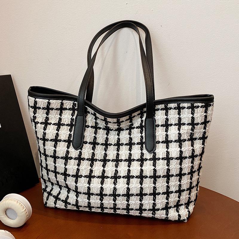 Large Capacity Plaid Bag Women's 2025 New Fashion Striped Fashion Handbag Foreign Style Versatile Shoulder Tote Bag