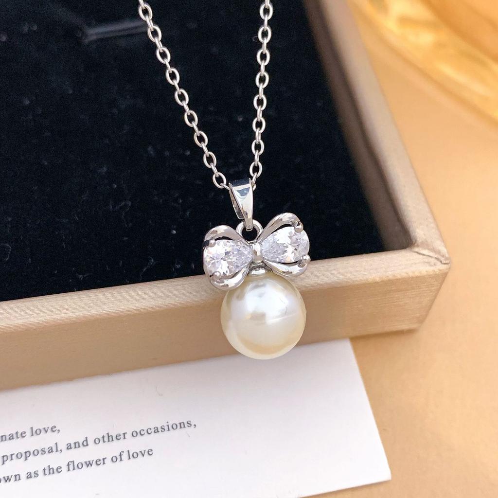 Necklace New Butterfly Zircon Necklace Accessories Women's Exquisite Versatile Premium Small Fresh Versatile Titanium Steel Accessories