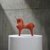 Decorazione per la Casa di Animali Contemporanea Statuetta Astratta di Cavallo in Ceramica, Statua Moderna per Ufficio Decorazione con Texture Satinata, Ornamento Scultura Artistica