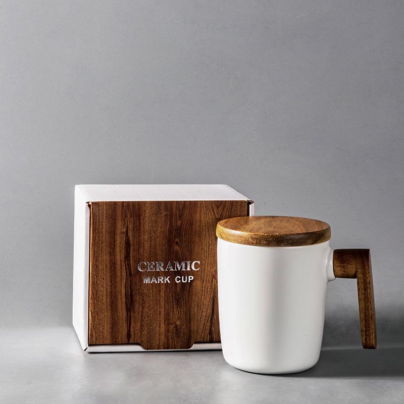

Nordic Style Ceramic Mug Set Retro Porcelain Couple Cups with Wooden Handles And Lids White Black for Coffee Tea Water Gift Box 350ml белый