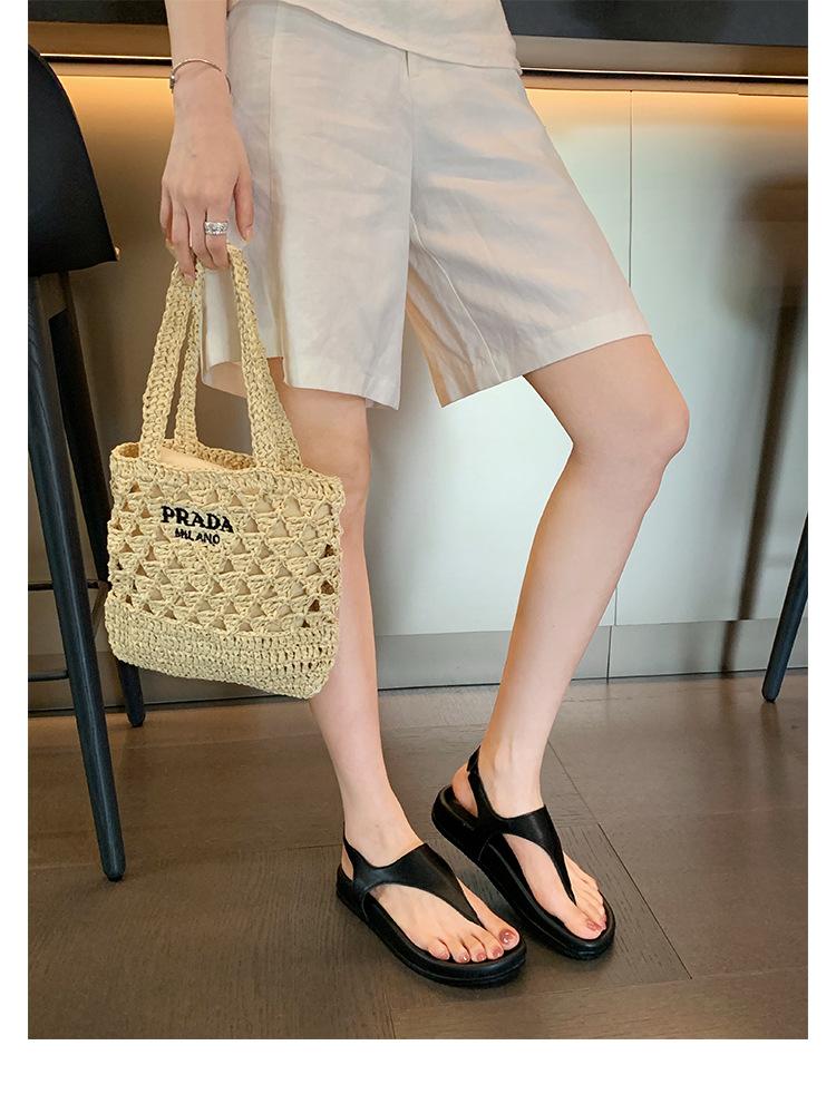 

Grape mother same style~ Minimalist temperament herringbone retro toe vacation flat bottom niche Roman style sandals women 40