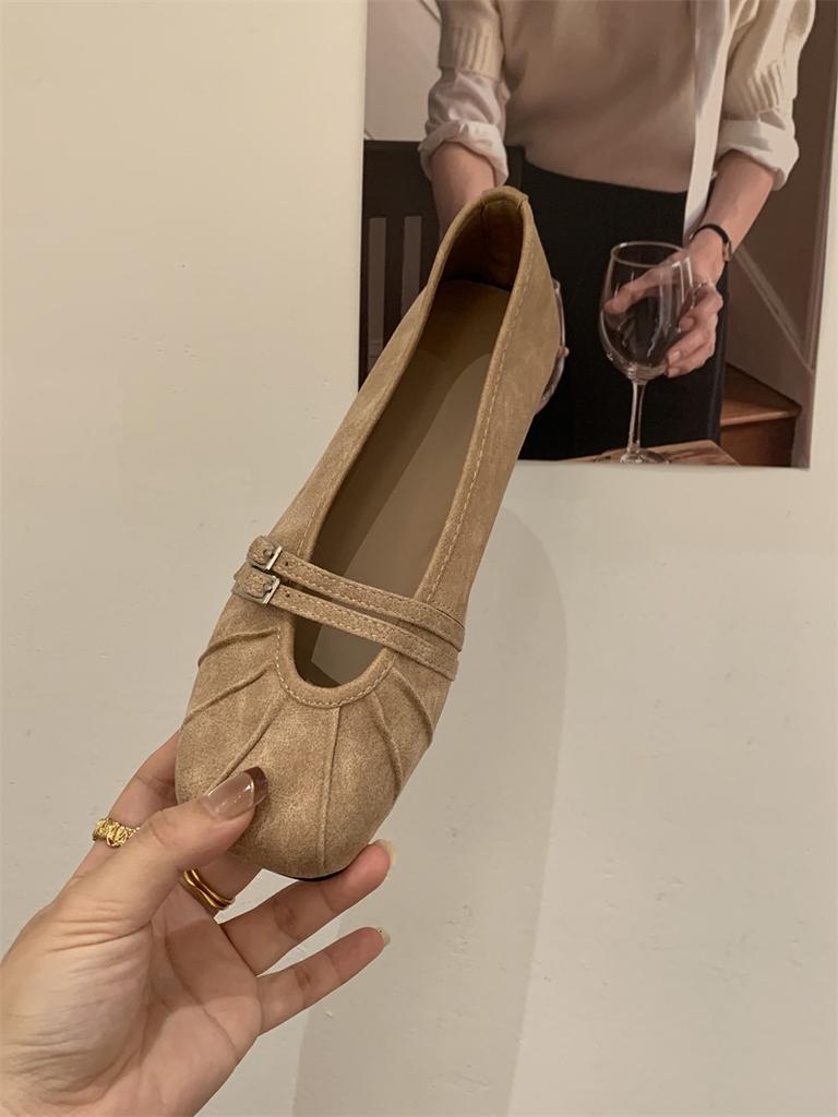 Design Sense Niche Fold Square Head Inner Height Increase Single Shoes Women's Autumn 2025 New Retro Temperament Shallow Mouth Grandma Shoes