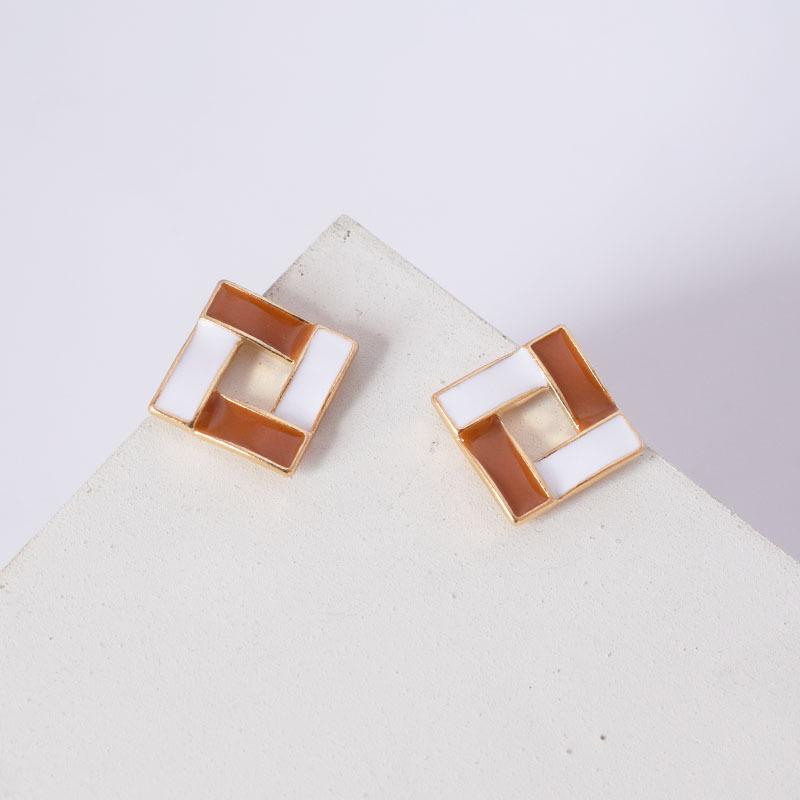 Korean-Japanese Geometric Colorful Drip Oil Celebrity Stud Earrings – Trendy, Fashionable, Versatile Women's Accessories.