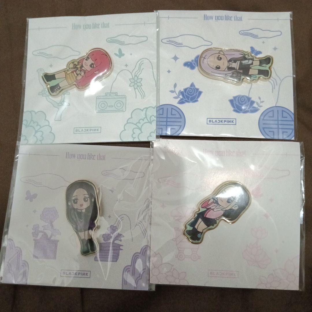 

[USED] BLACKPINK How You Like That Pin Badge Full Set