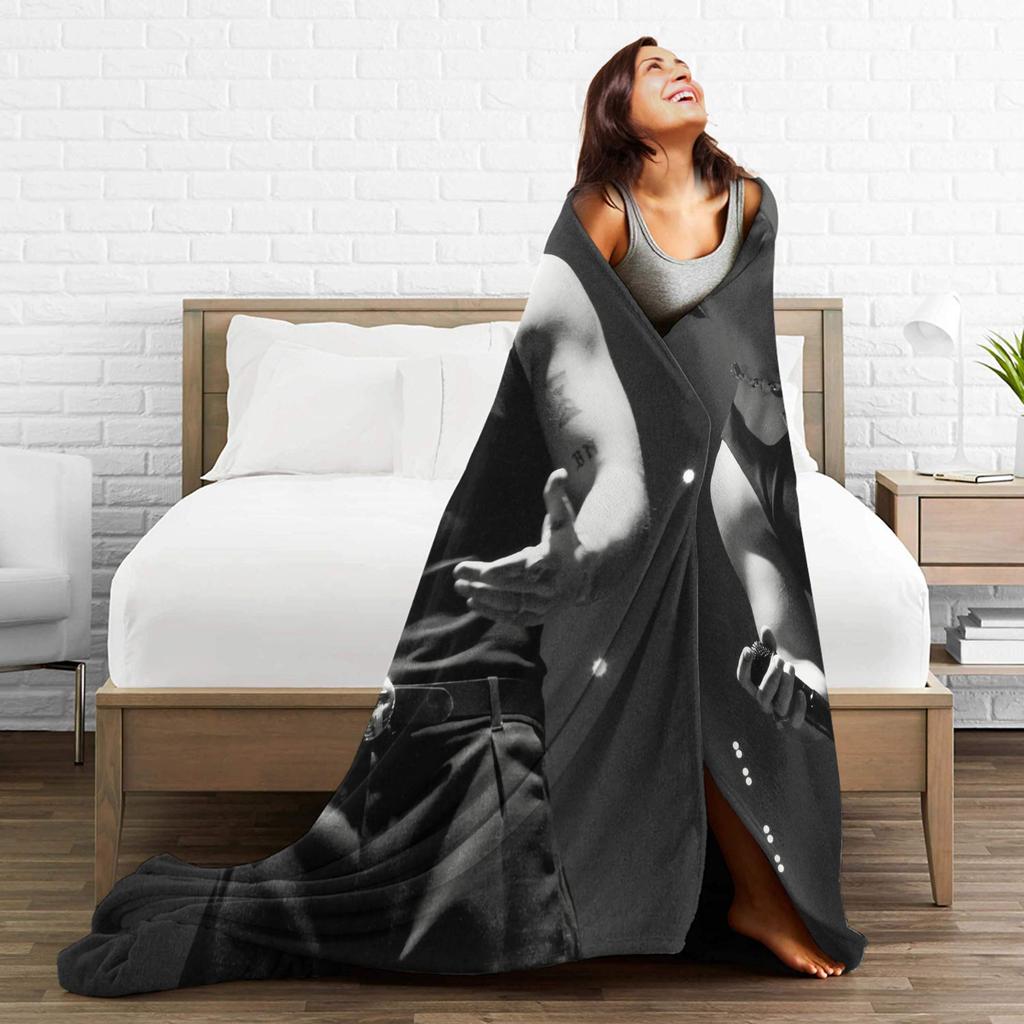 Warm Soft Blanket Travel Quevedo Singer Cool Rapper Throw Blanket Flannel Bedspread For Home Decor Print Sofa Bed Cover