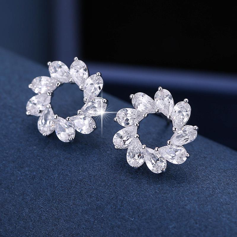 White Crystal Sunflower Stud Earrings - Personalized Micro-set AAA Cubic Zirconia Clips