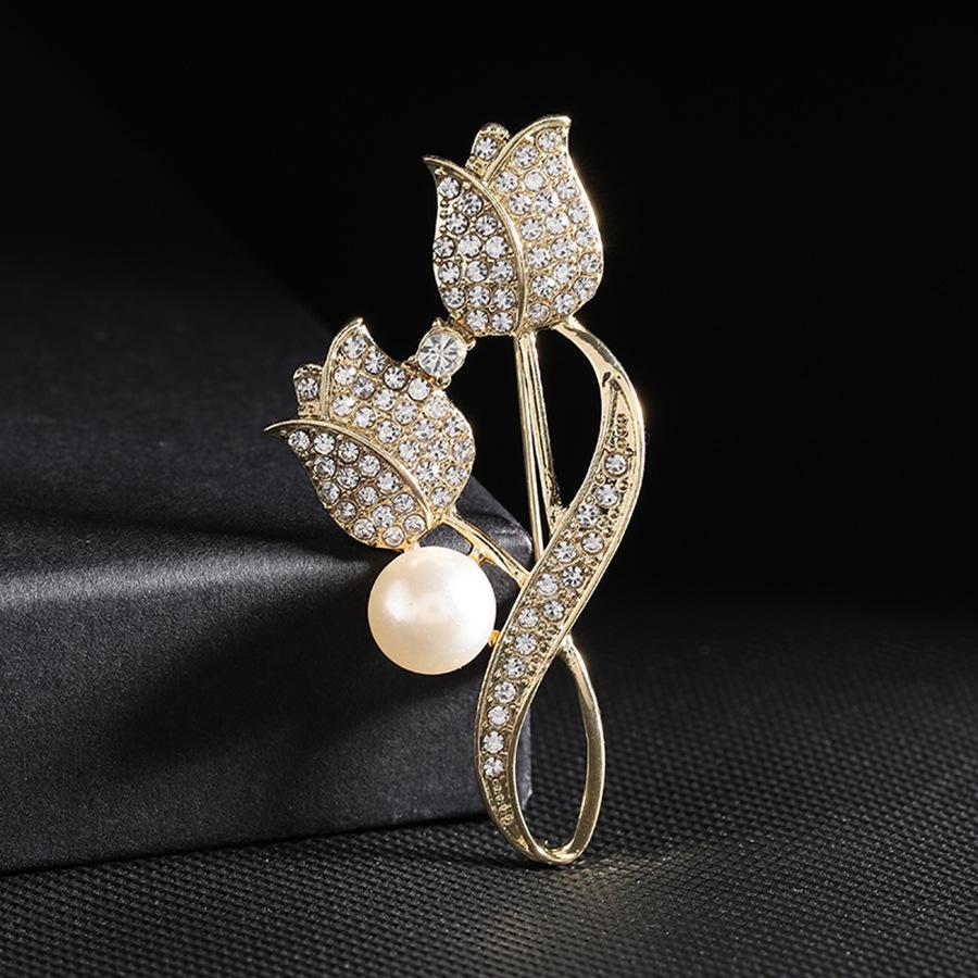 Golden Tulip Flower Imitation Pearl Brooch Shiny Full Of Rhinestone Women's Brooches Metal Pins Party Badge Jewelry Gifts