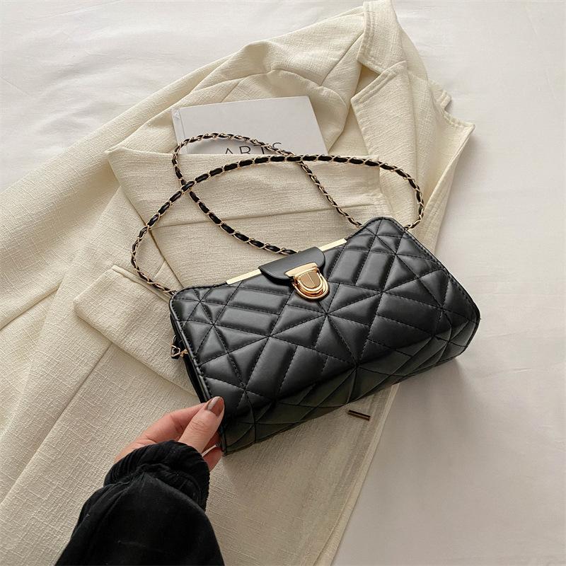 

2024 весна новая сумка через плечо с бриллиантами модная сумка через плечо в иностранном стиле с текстурой повседневная маленькая квадратная сумка чёрный