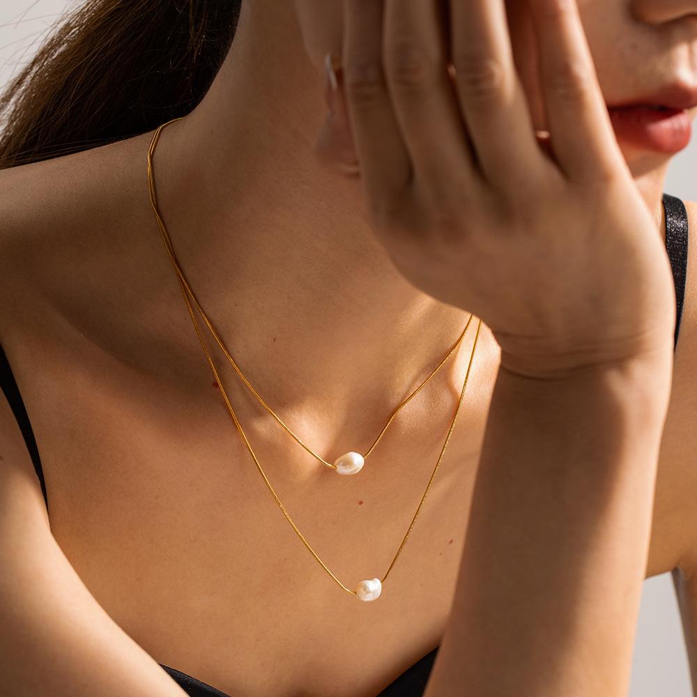 Double-layer Stacked Titanium Steel Necklace Light Luxury High-end Clavicle Chain Stainless Steel Jewelry Does Not Fade