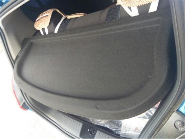 Baojun 310 Trunk Cargo Cover and Flip-Up Tailgate Partition