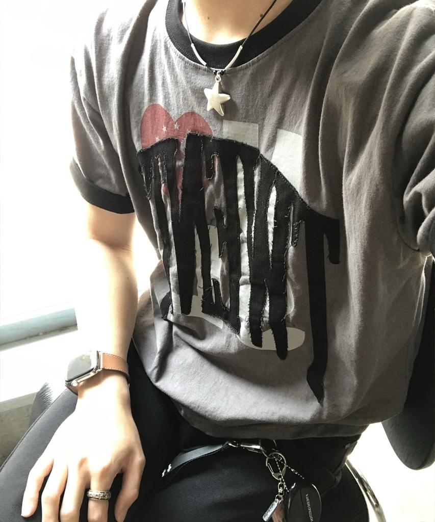 Eontaiteulseoul Untitled Drip Applique Ringer Crop Short Sleeve Charcoal
